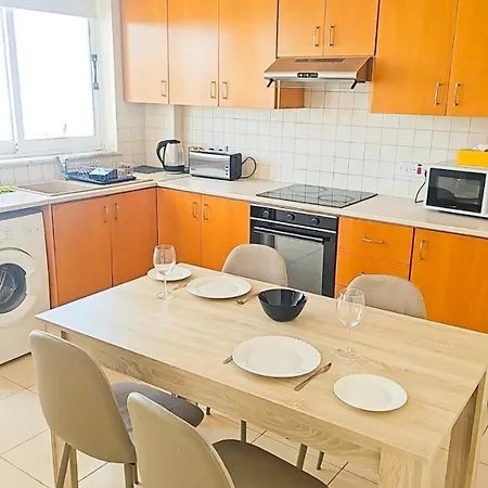 The Poolside Escape Daire *