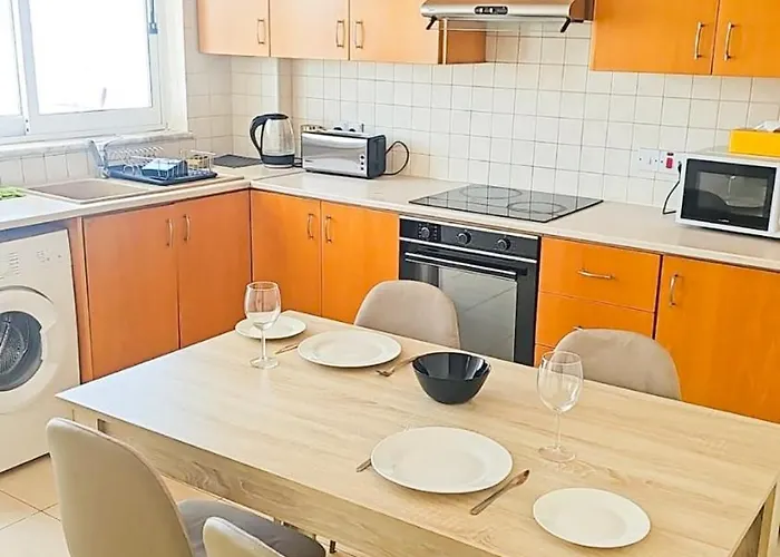 The Poolside Escape Appartement *